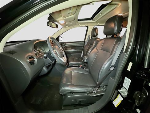 Used 2015 Jeep Compass High Altitude image 17