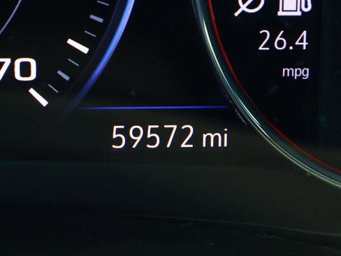 Used 2022 Chevrolet Malibu Premier FWD image 29