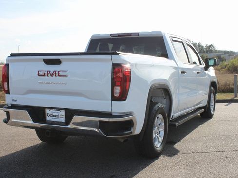 Used 2021 GMC Sierra 1500 2WD Crew Cab w/ Convenience Package image 18