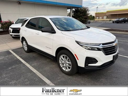 Used 2024 Chevrolet Equinox LS w/ LS Convenience Package AWD/4WD image 1