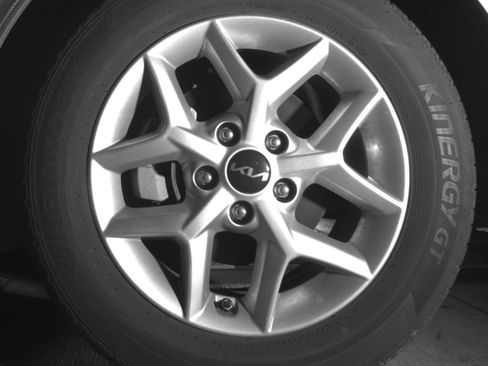 Used 2025 Kia Soul LX w/ LX Technology Package FWD image 12