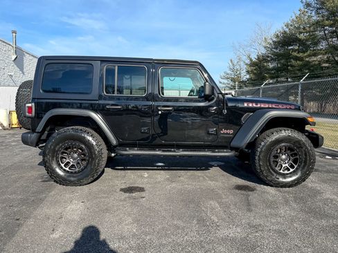 Used 2021 Jeep Wrangler Unlimited Rubicon w/ Xtreme Recon 35" Tire Package image 9