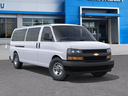 New 2025 Chevrolet Express 2500 Extended RWD image 7