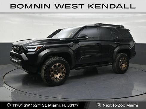 Used 2025 Toyota 4Runner Trailhunter AWD/4WD image 1