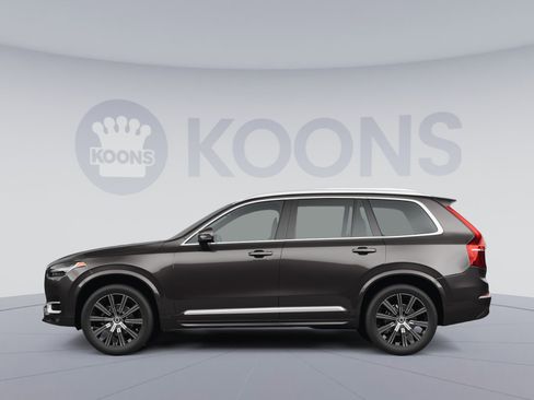 Used 2024 Volvo XC90 B6 Plus w/ Protection Package image 2