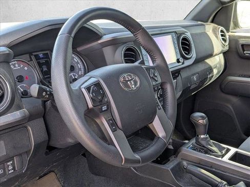 Certified 2023 Toyota Tacoma TRD Off-Road image 9