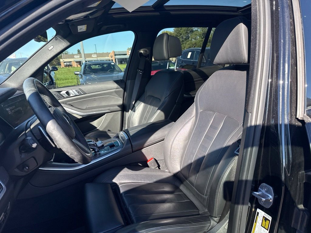 Used 2020 BMW X5 M50i w/ Premium Package AWD/4WD image 10