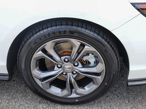 Used 2024 Honda Accord EX-L image 7