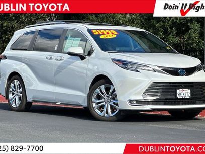 Certified 2024 Toyota Sienna Platinum