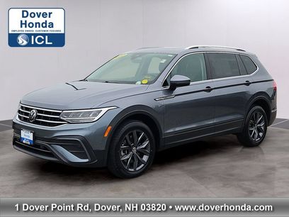 Used 2022 Volkswagen Tiguan SE w/ Panoramic Sunroof Package