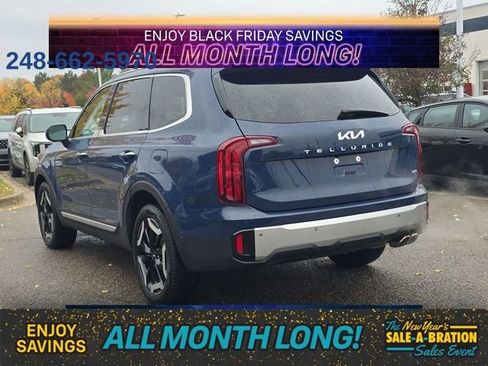 Used 2023 Kia Telluride S image 3