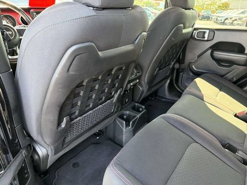 Used 2023 Jeep Gladiator Rubicon w/ Cold Weather Group AWD/4WD image 19