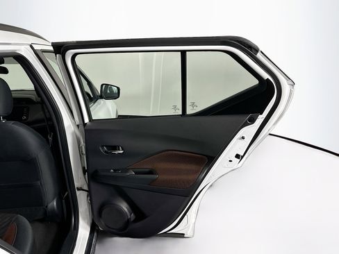 Used 2024 Nissan Kicks SR image 26