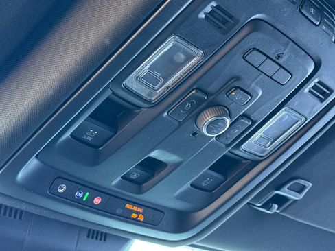 Certified 2024 Cadillac Escalade Sport image 22