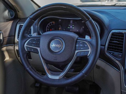 Used 2015 Jeep Grand Cherokee Overland image 28