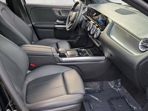 Used 2023 Mercedes-Benz GLA 250 4MATIC image 20