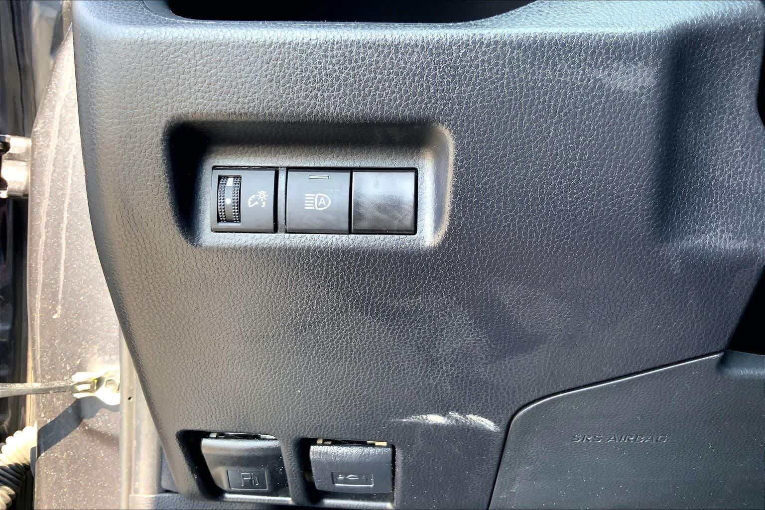 Used 2023 Toyota RAV4 LE FWD image 33