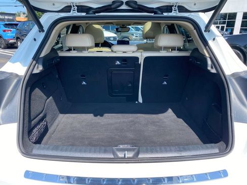 Used 2019 Mercedes-Benz GLA 250 4MATIC image 24