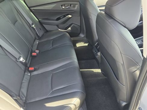 Used 2023 Honda Accord Touring image 17