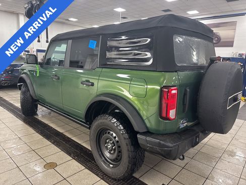 Used 2022 Ford Bronco Black Diamond image 4