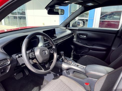 Used 2024 Honda HR-V Sport image 12