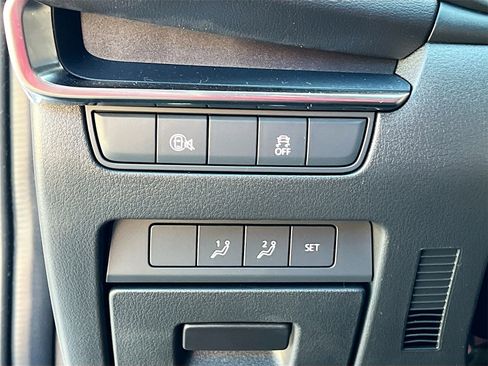 Used 2024 MAZDA MAZDA3 s image 10