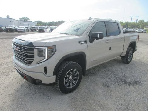 New 2026 GMC Sierra 1500 AT4 w/ AT4 Premium Package AWD/4WD image 10