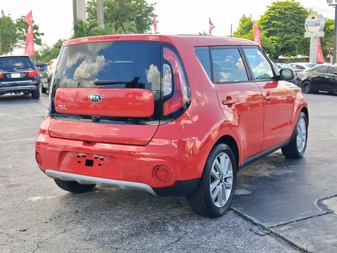 Used 2019 Kia Soul + FWD image 4