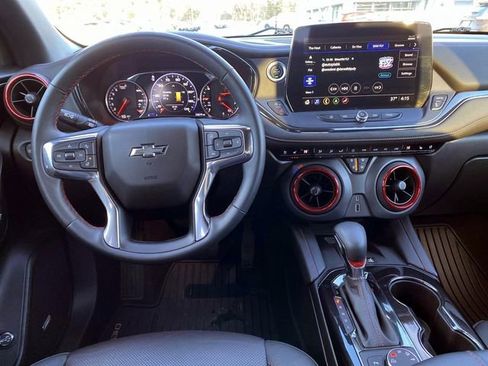 Used 2023 Chevrolet Blazer RS w/ Enhanced Convenience Package image 12
