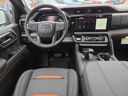 New 2026 GMC Sierra 1500 AT4 w/ AT4 Premium Package AWD/4WD image 8