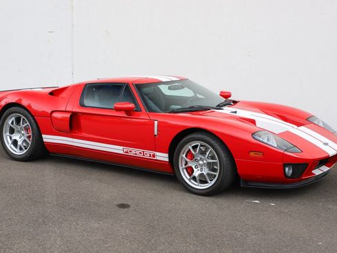 Used 2006 Ford GT RWD image 1