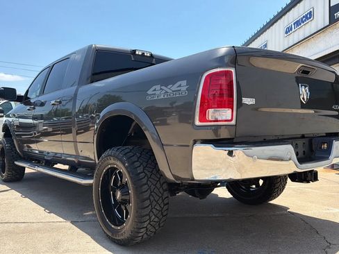 Used 2018 RAM 2500 Laramie w/ Off Road Package AWD/4WD image 2