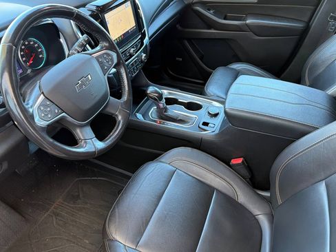 Used 2021 Chevrolet Traverse RS w/ LPO, Floor Liner Package AWD/4WD image 10