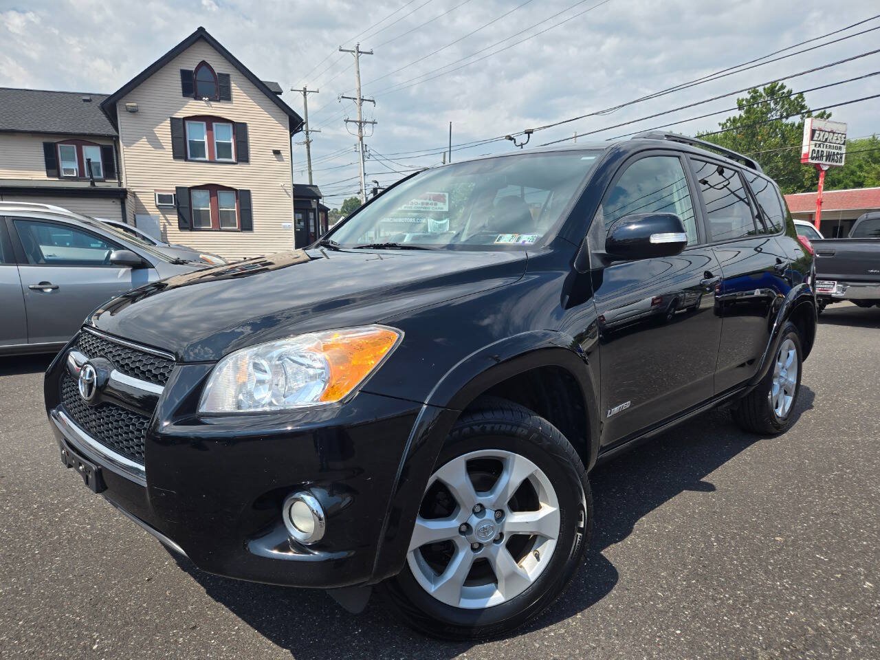 Used 2011 Toyota RAV4 Limited w/ Limited Extra Value Pkg AWD/4WD image 2