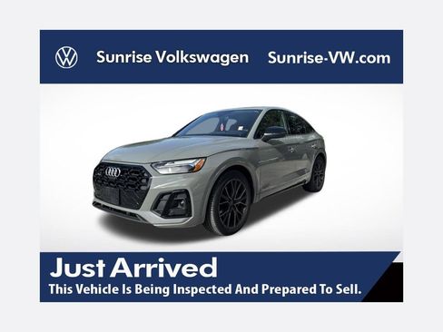 Used 2022 Audi SQ5 Premium Plus w/ Premium Plus Package AWD/4WD image 1