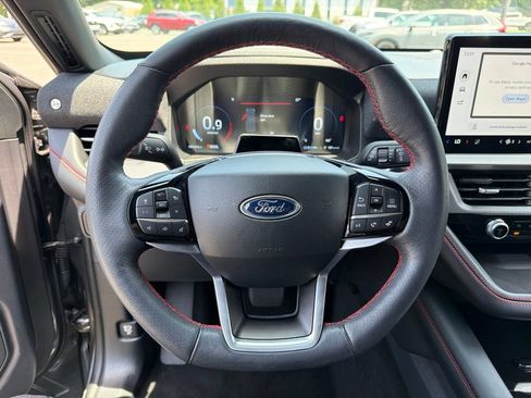Used 2025 Ford Explorer ST-Line AWD/4WD image 15