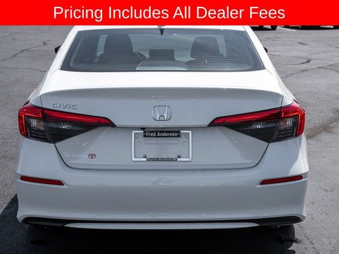 Used 2024 Honda Civic EX image 4
