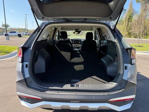 Used 2025 Kia Sportage LX image 11