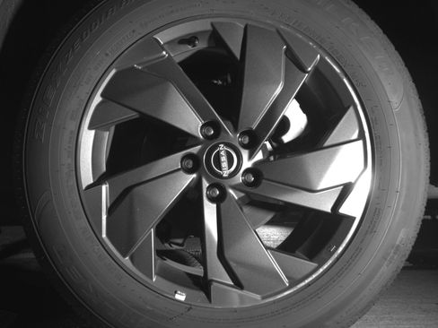 Used 2025 Nissan Rogue SV FWD image 14