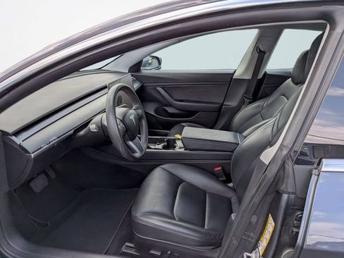 Used 2020 Tesla Model 3 Long Range AWD/4WD image 18