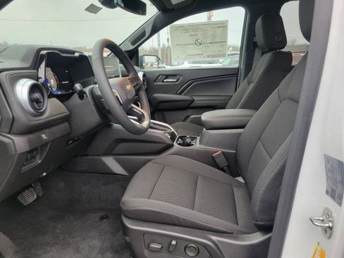 New 2026 Chevrolet Colorado LT image 8