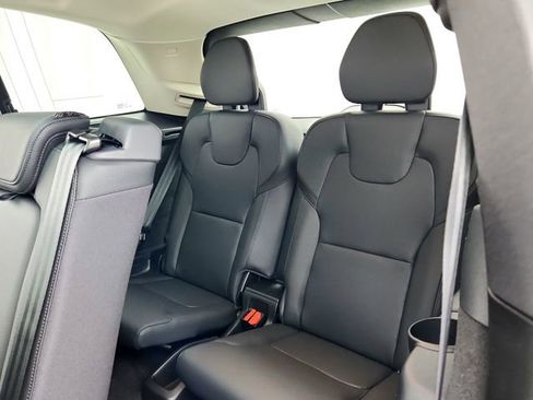 New 2025 Volvo XC90 B6 Plus w/ Protection Package Premier image 29