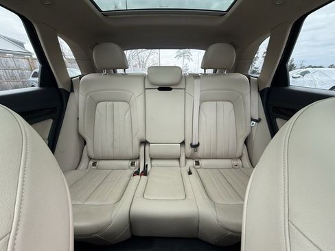 Used 2018 Audi Q5 2.0T Premium Plus w/ Premium Plus Package image 20