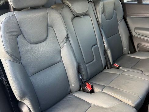 Used 2020 Volvo XC90 T6 Momentum image 29
