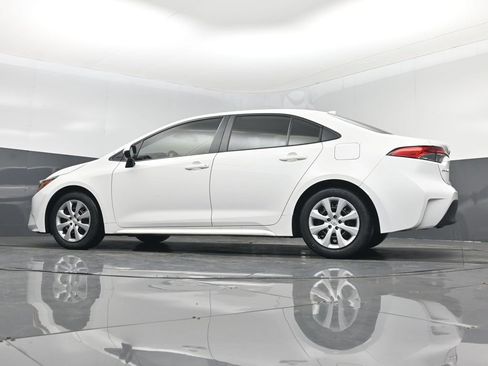 Used 2024 Toyota Corolla LE image 47