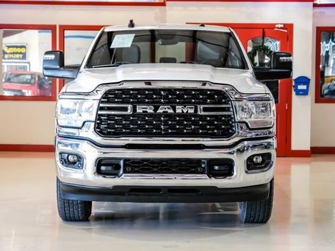 Used 2024 RAM 2500 Big Horn w/ Off Road Package image 9