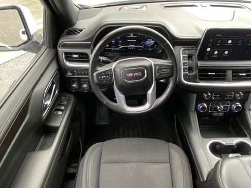 Used 2022 GMC Yukon SLE image 37