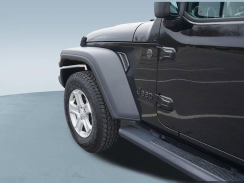 Used 2022 Jeep Wrangler Unlimited Sport image 36