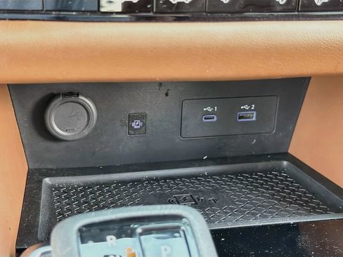 Used 2025 Nissan Pathfinder Platinum w/ Cargo Package AWD/4WD image 21