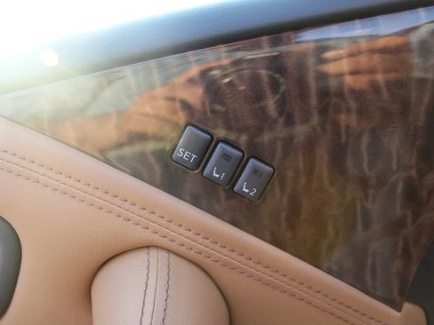 Used 2017 Nissan Armada Platinum w/ Captain Seat Package RWD image 27